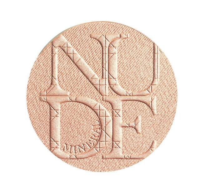 Christian Dior Diorskin Mineral Nudе Glow 01 Бронзираща пудра за лице без опаковка Christian Dior Diorskin Mineral Nudе Glow 01 Бронзираща пудра за лице без опаковка