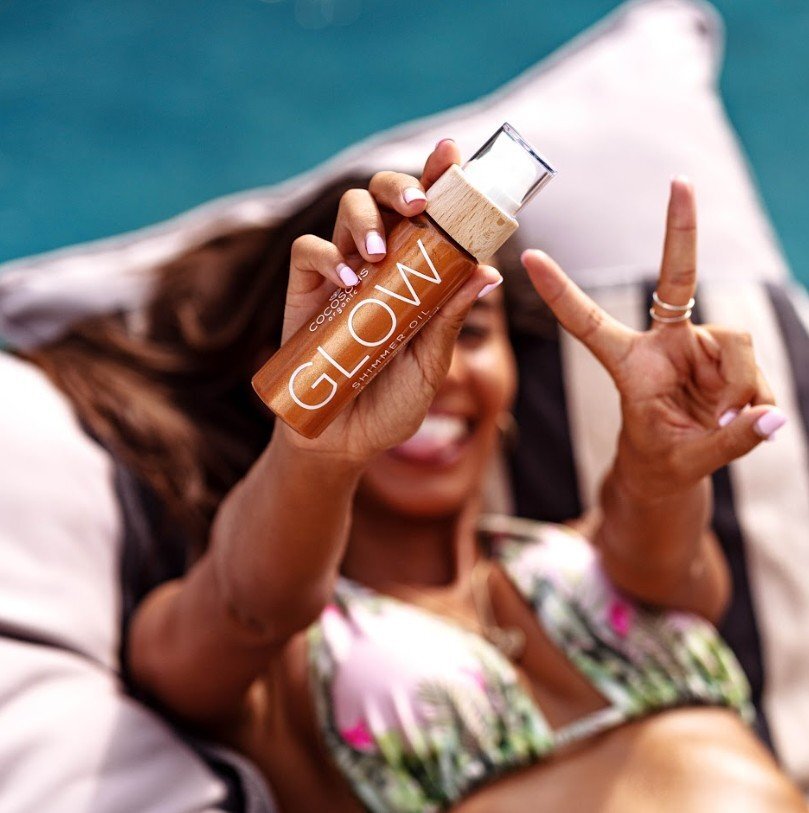 Cocosolis Glow Shimmer Oil Натурално озаряващо и хидратиращо сухо масло с блестящи частици