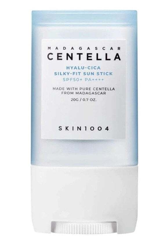Skin1004 Madagascar Centella Hyalu-Cica Silky-Fit Sun stick SPF50+ Слънцезащитен стик