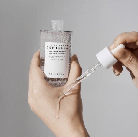 Skin1004 Madagascar Centella Tone Brightening Capsule Ampoule Изсветляваща ампула