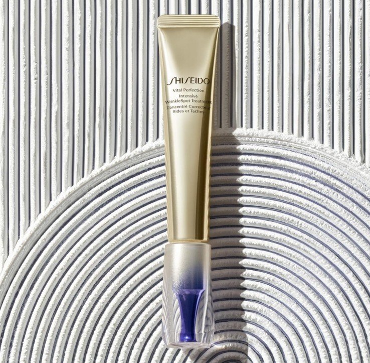 Shiseido Vital Perfection Intensive Wrinklespot Treatment Локална терапия против бръчки за проблемните зони на лицето и шията