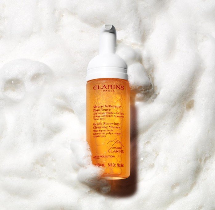 Clarins Gentle Renewing Cleansing Mousse Почистваща нежна пяна за всеки тип кожа