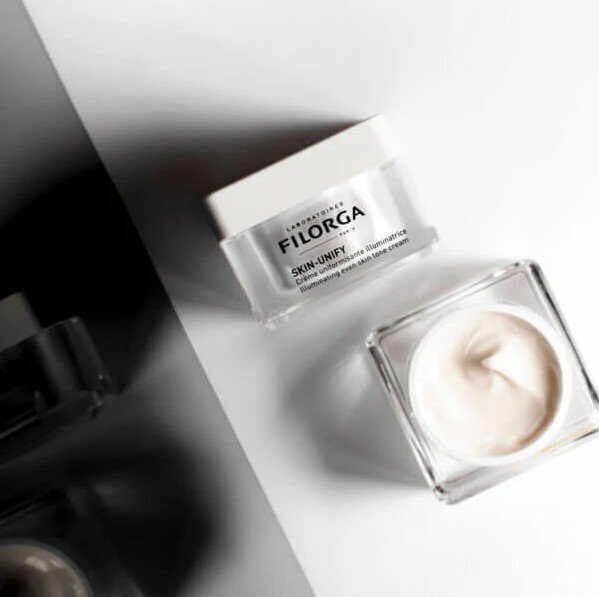Filorga Skin-Unify Illuminating Even Skin Tone Cream хидратиращ дневен крем за изравняване и озаряване на тена на кожата