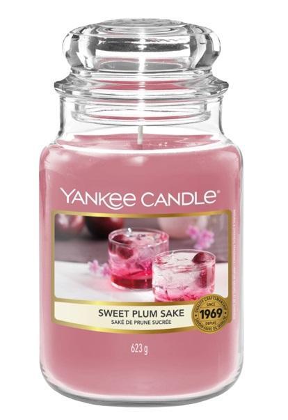 Yankee Candle Sweet Plum Sake Ароматна свещ